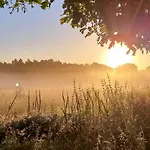 Дом отдыха Summer House With Big Canoo Near Sminge *